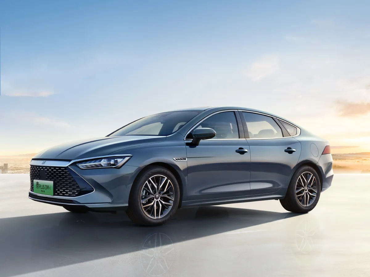 BYD Qin Plus DM-i blue side view 2025