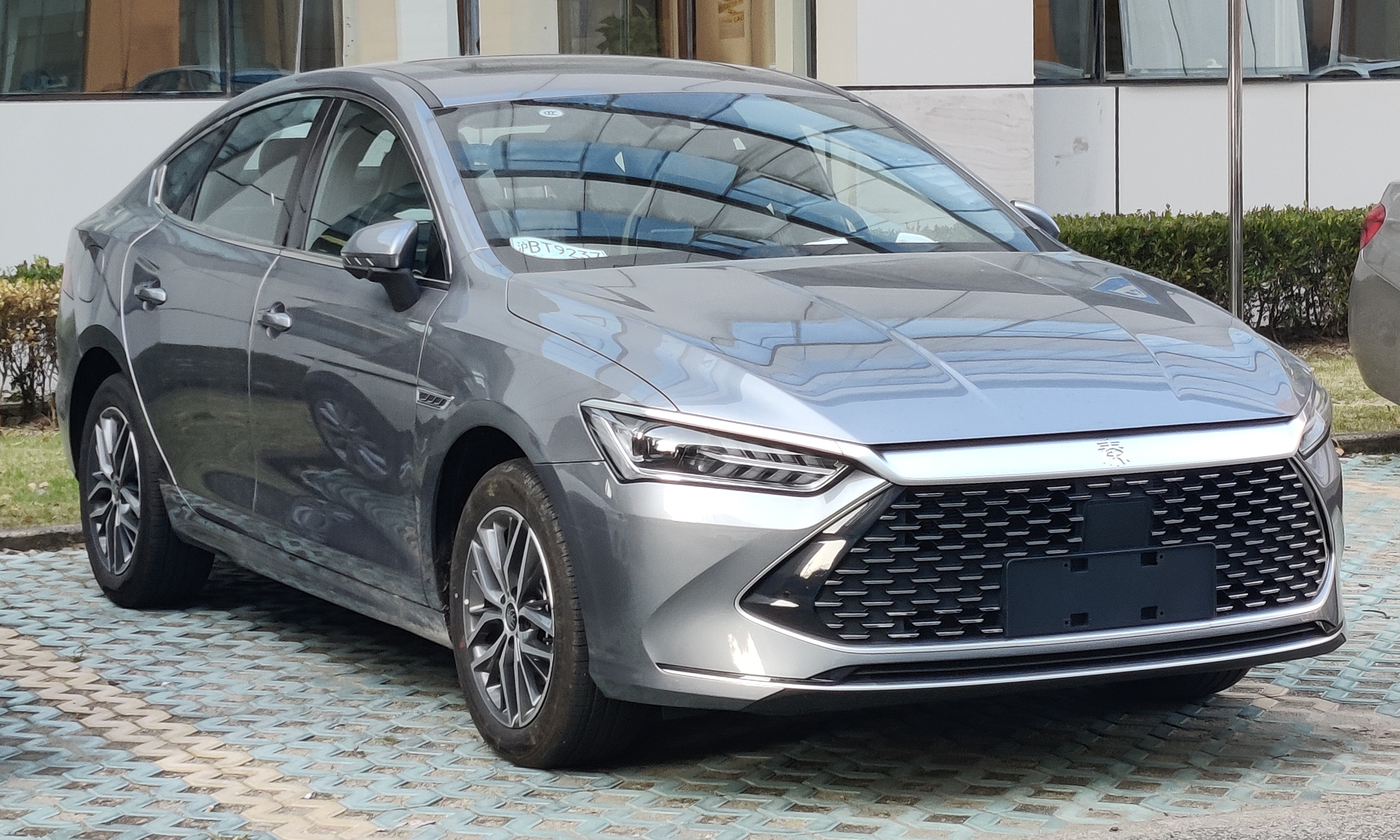 BYD Qin Plus EV blue modern side export